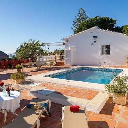 Mit Privatpool Fuer 6 Personen Ca 90 Qm In Nerja, Andalusien Costa Del Sol *