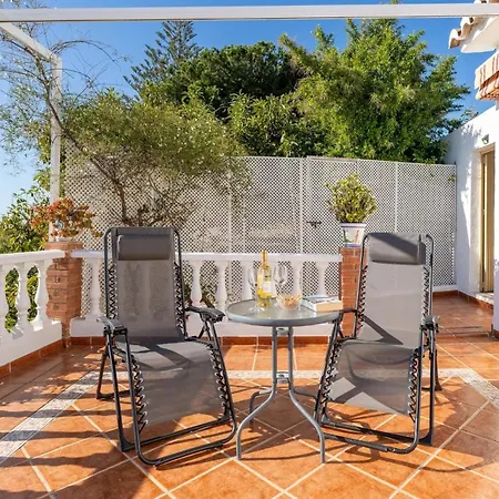Mit Privatpool Fuer 6 Personen Ca 90 Qm In Nerja, Andalusien Costa Del Sol * Nerja
